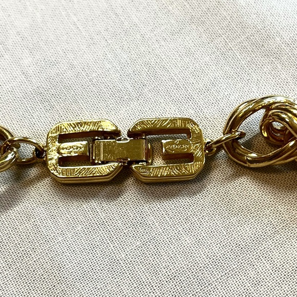 Vintage Givenchy necklace - Picture 6 of 6